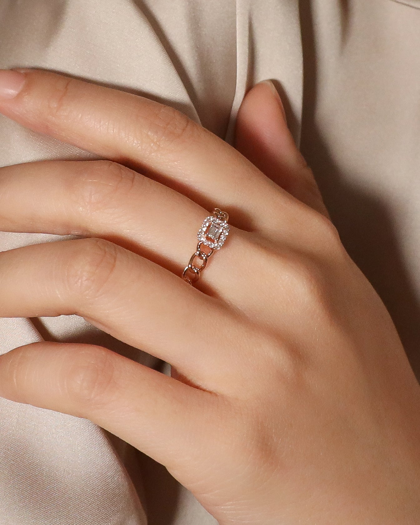 Era Cuban Chain Diamond Ring