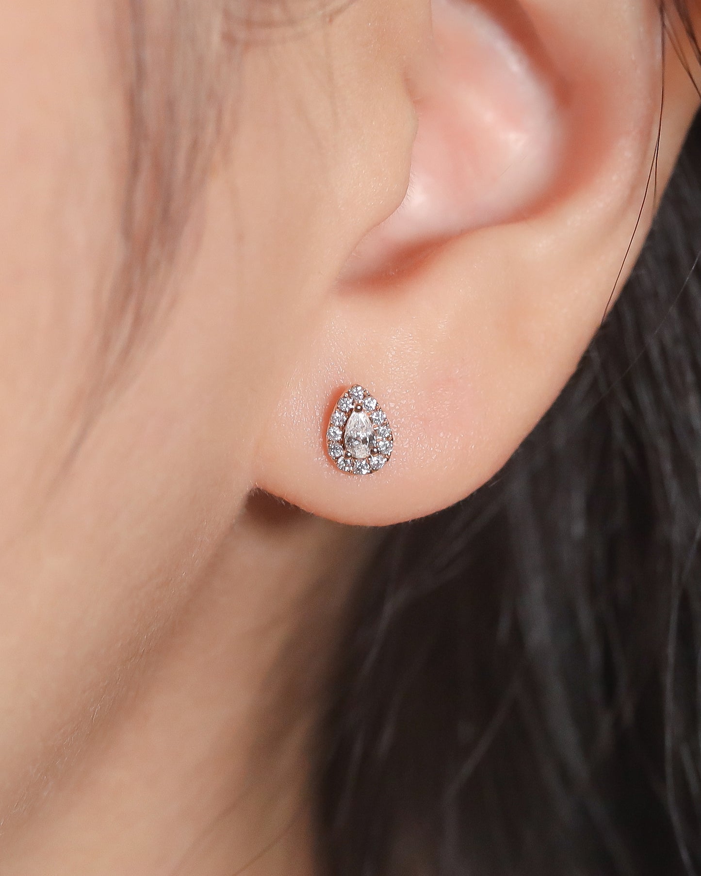 Ida Pear Diamond Earring