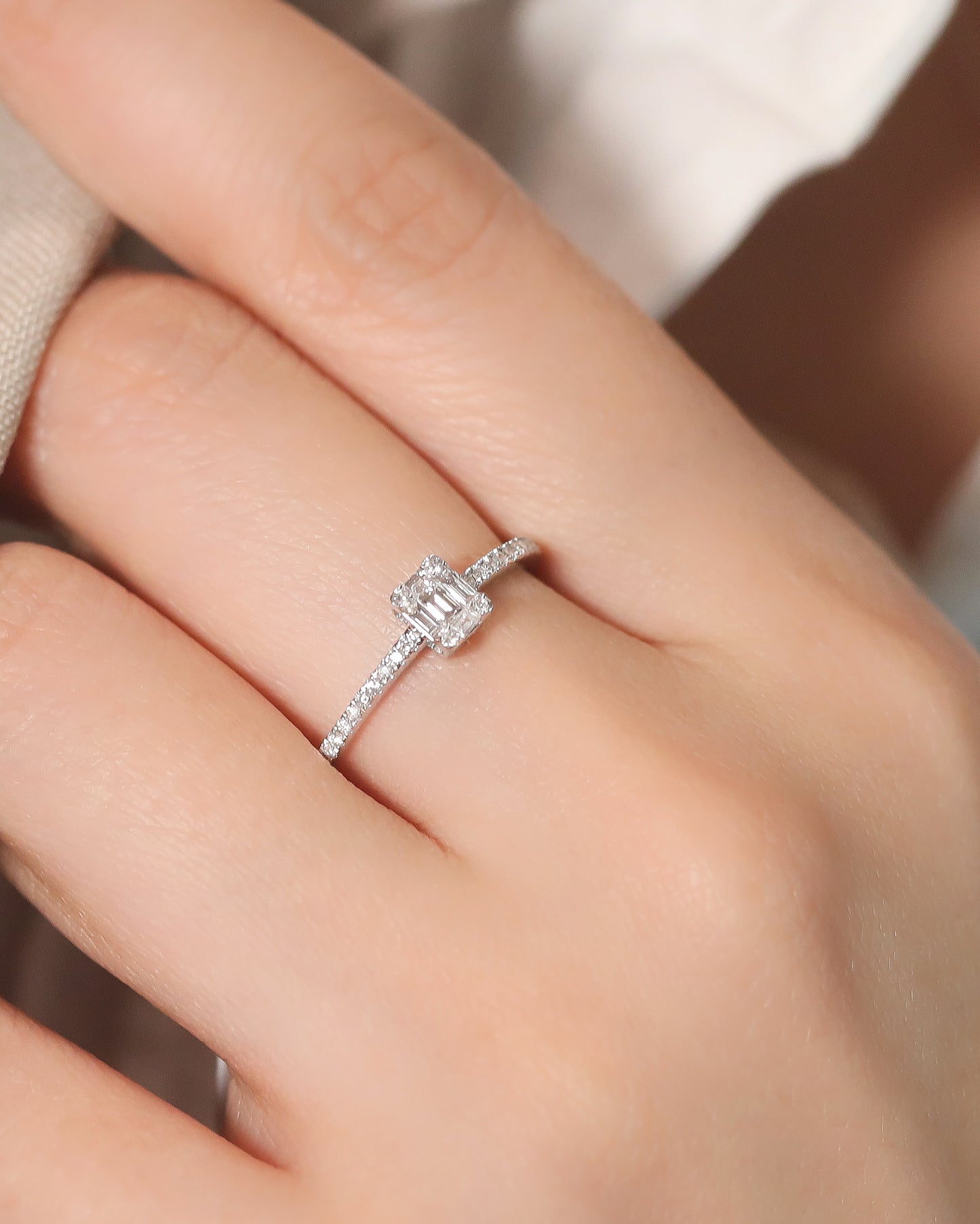 Mei Diamond Ring