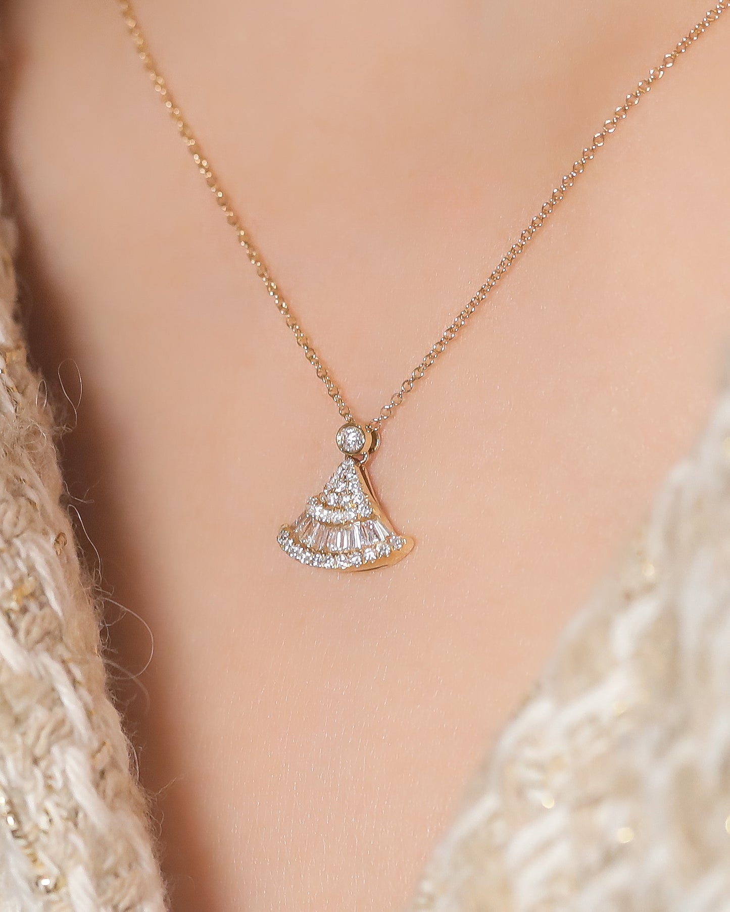 Lue Fan Diamond Necklace