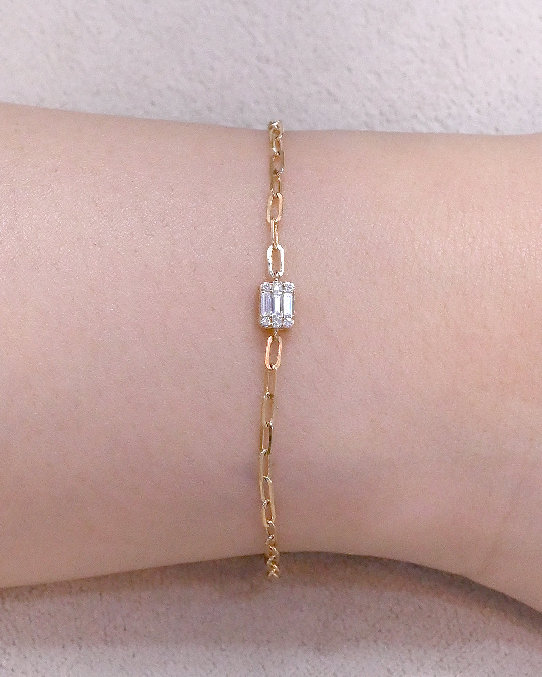 Elsa Pc & Bt Bracelet