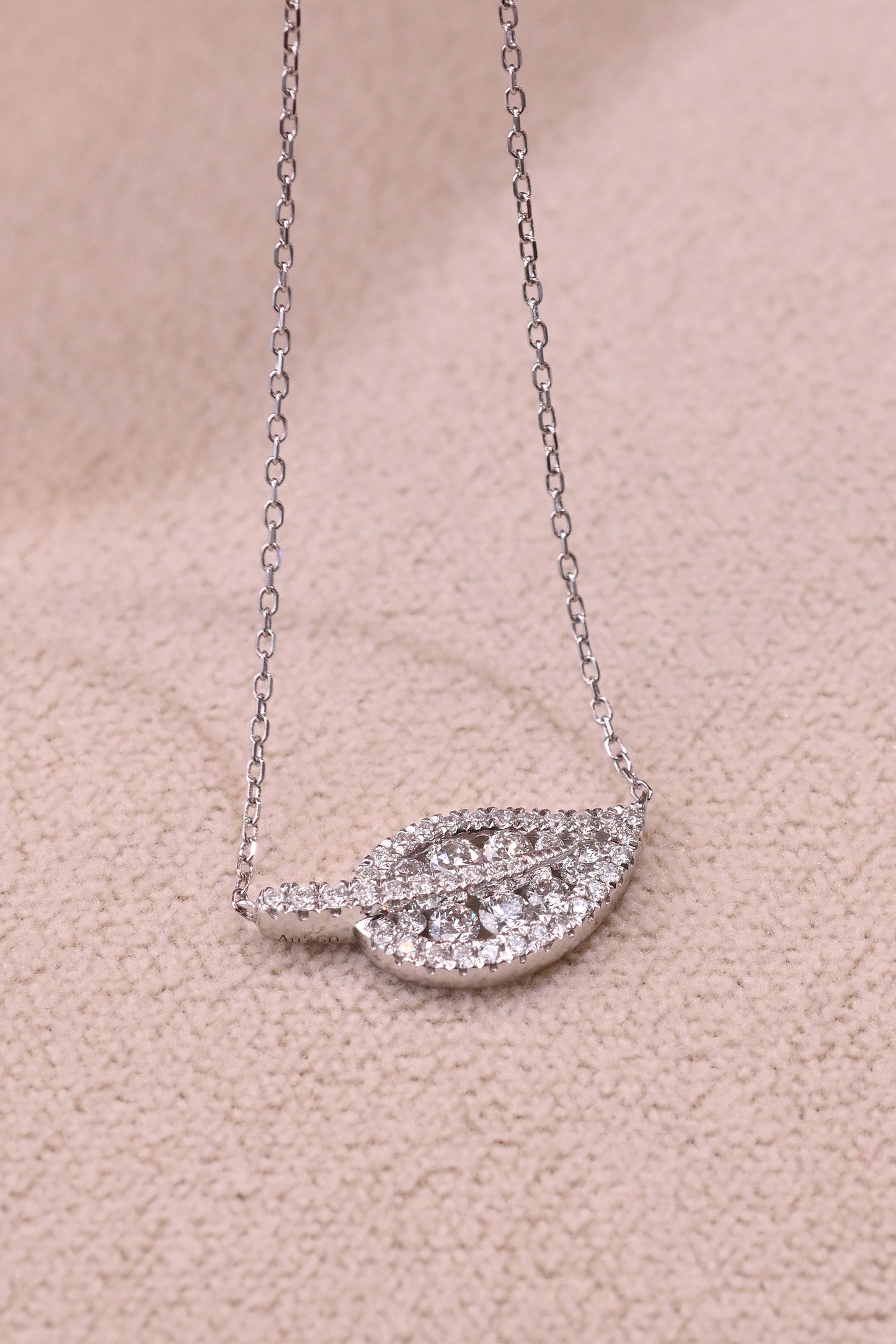 Beryl Dia Necklace