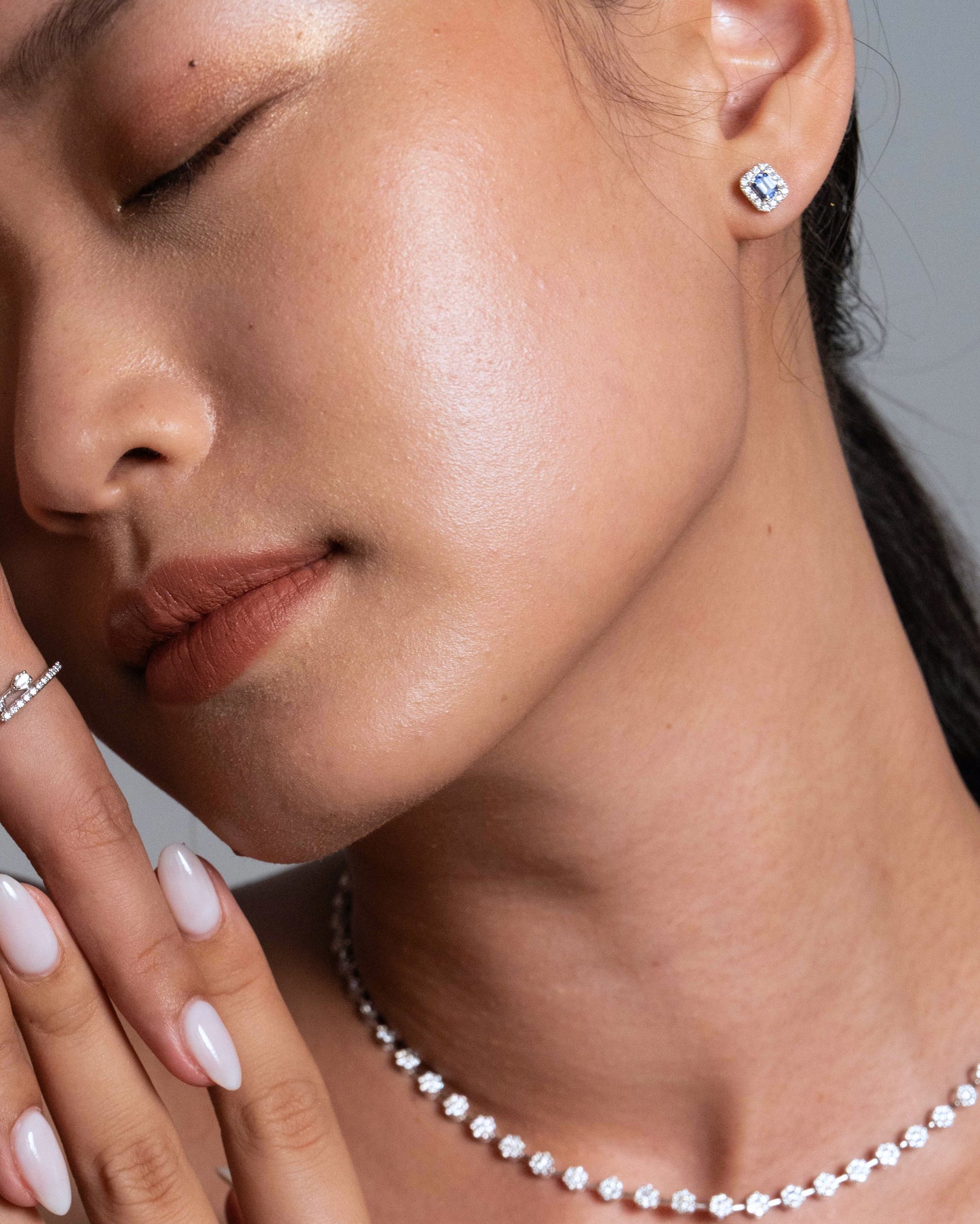 Vesta Precious Earrings