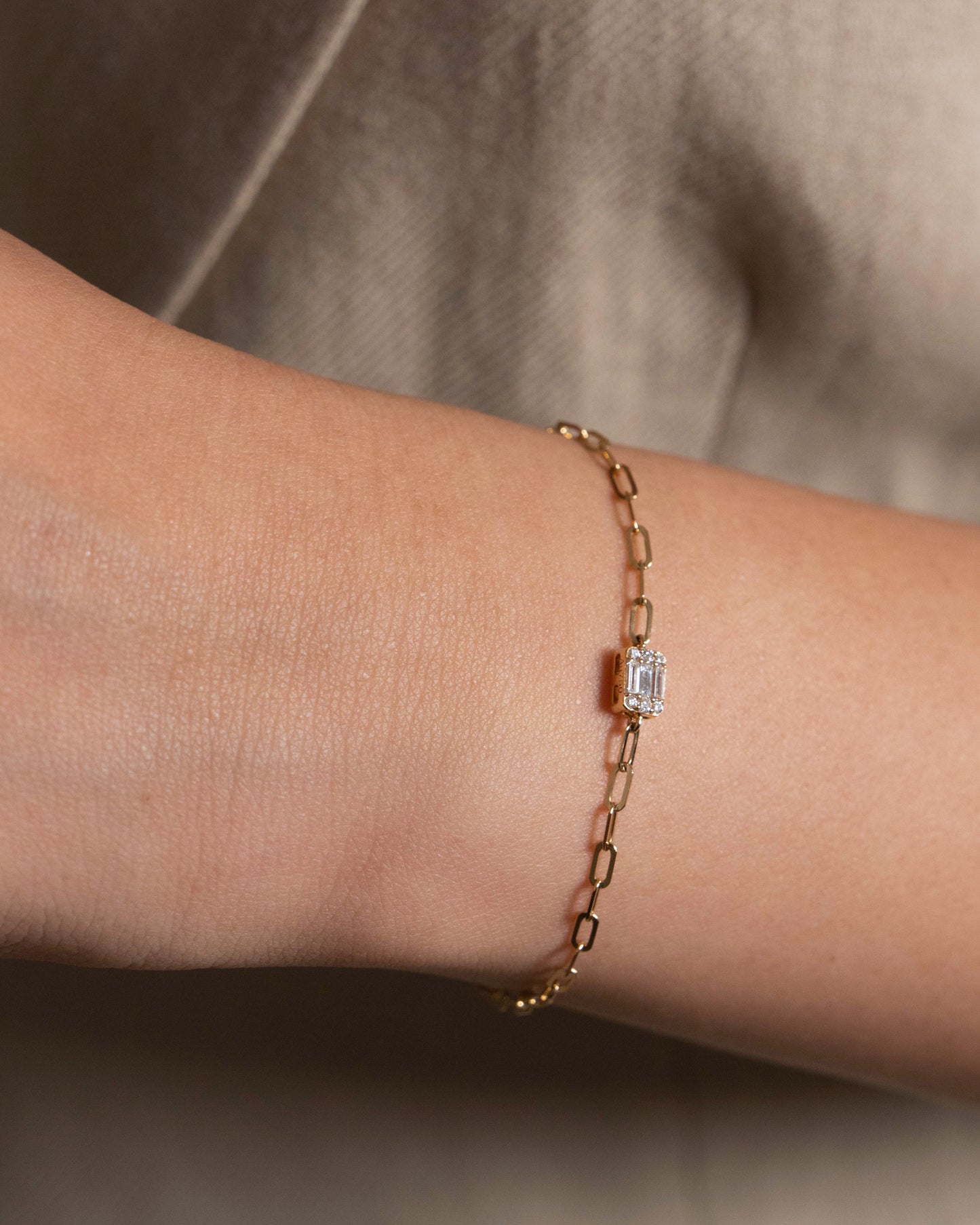 Elsa Pc & Bt Bracelet