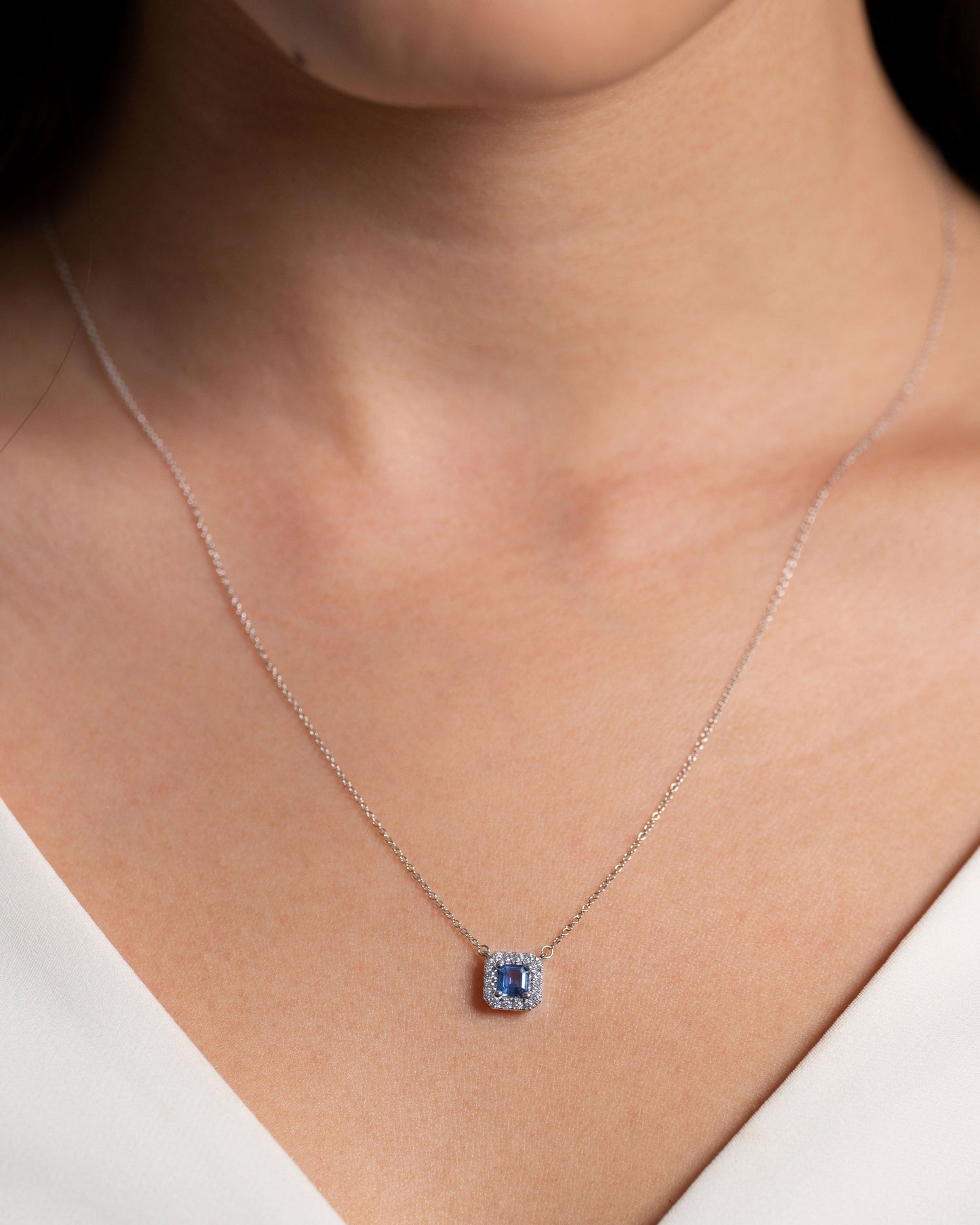 Ura Nan Vintage Sapphire Necklace