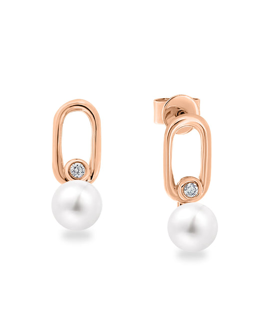 Mae Fresh Water Pearl Earring