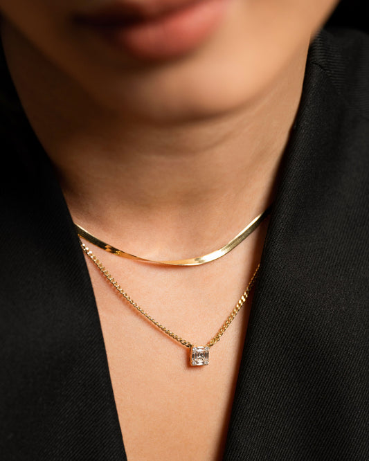 Exa Herringbone Chain Necklace